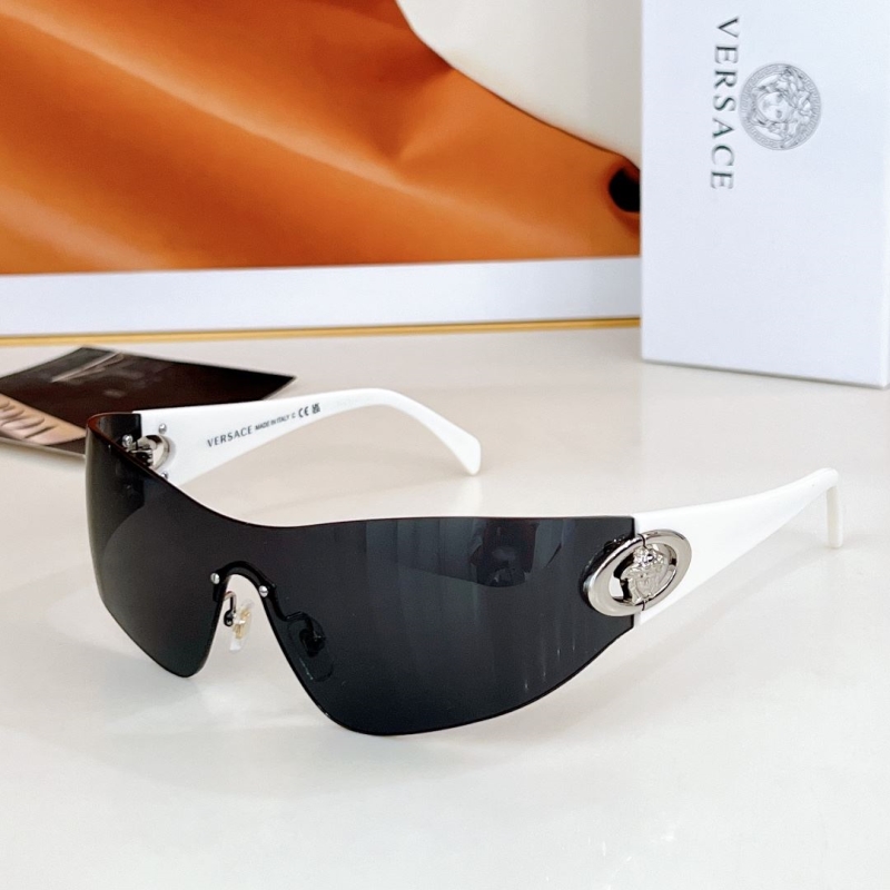 VERSACE